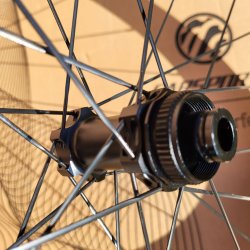 FARSPORTS 2026 Gravel X4 Sapim CX-Ray